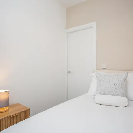 Vacant Nests The Sandringham Location Dom wakacyjny