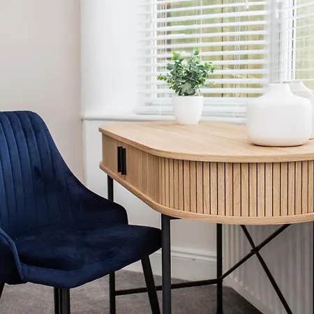 Vacant Nests The Sandringham Location *