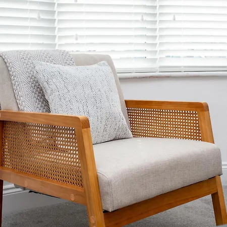 Vacant Nests The Sandringham Location * Redcar