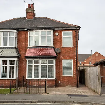 Vacant Nests The Sandringham Location