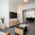 Vacant Nests The Sandringham Location * Redcar
